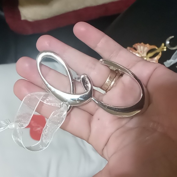 CHRISTMAS ORNAMENTS - Picture 7 of 8